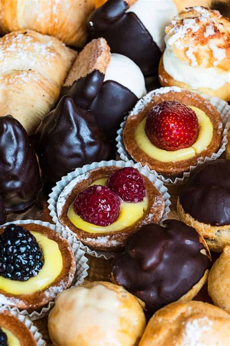 16 Best Bakeries in Rome for Breakfast, Pastries & Treats.